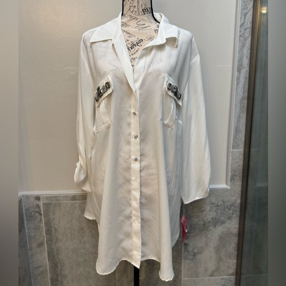 NWT Elegant White Button-Up Shirt Dress